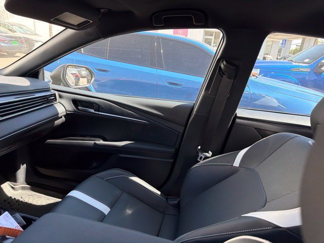 Used 2026 Toyota Camry SE w/ Multimedia Upgrade Package FWD image 16
