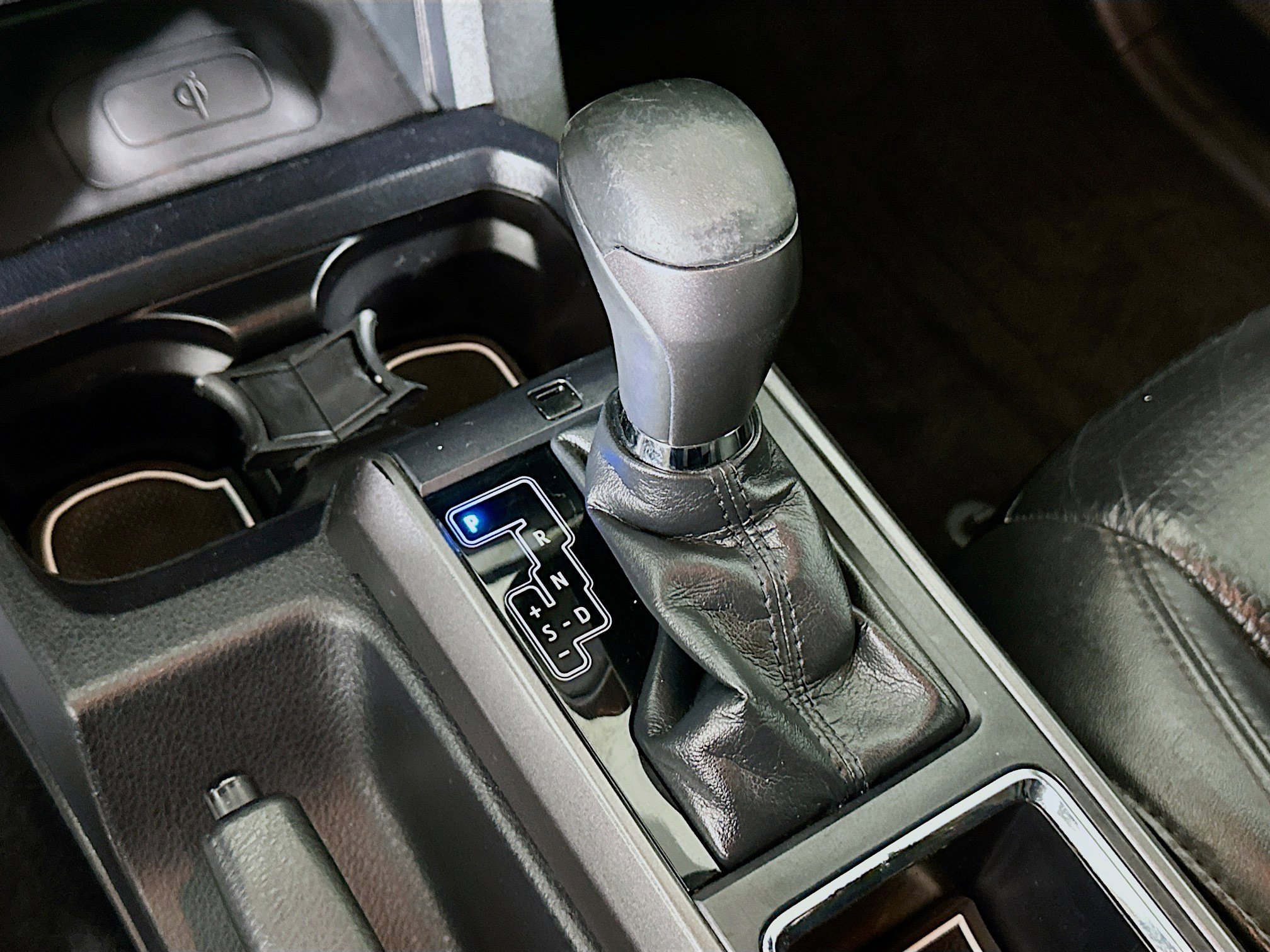 Used 2019 Toyota Tacoma TRD Sport AWD/4WD image 25