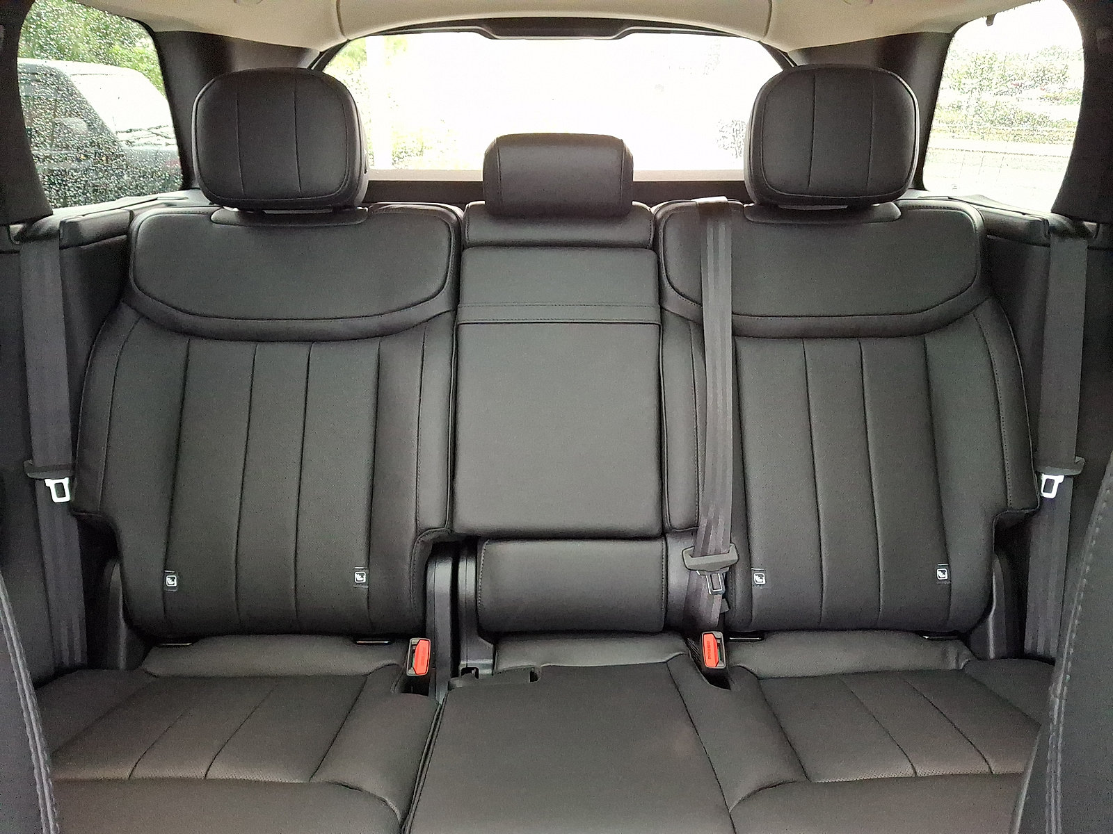 New 2026 Land Rover Range Rover SE AWD/4WD image 16