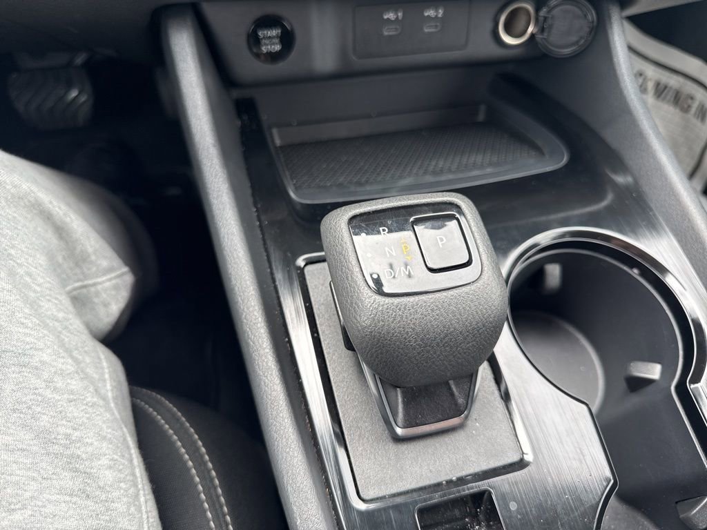 Used 2025 Nissan Rogue SV image 23