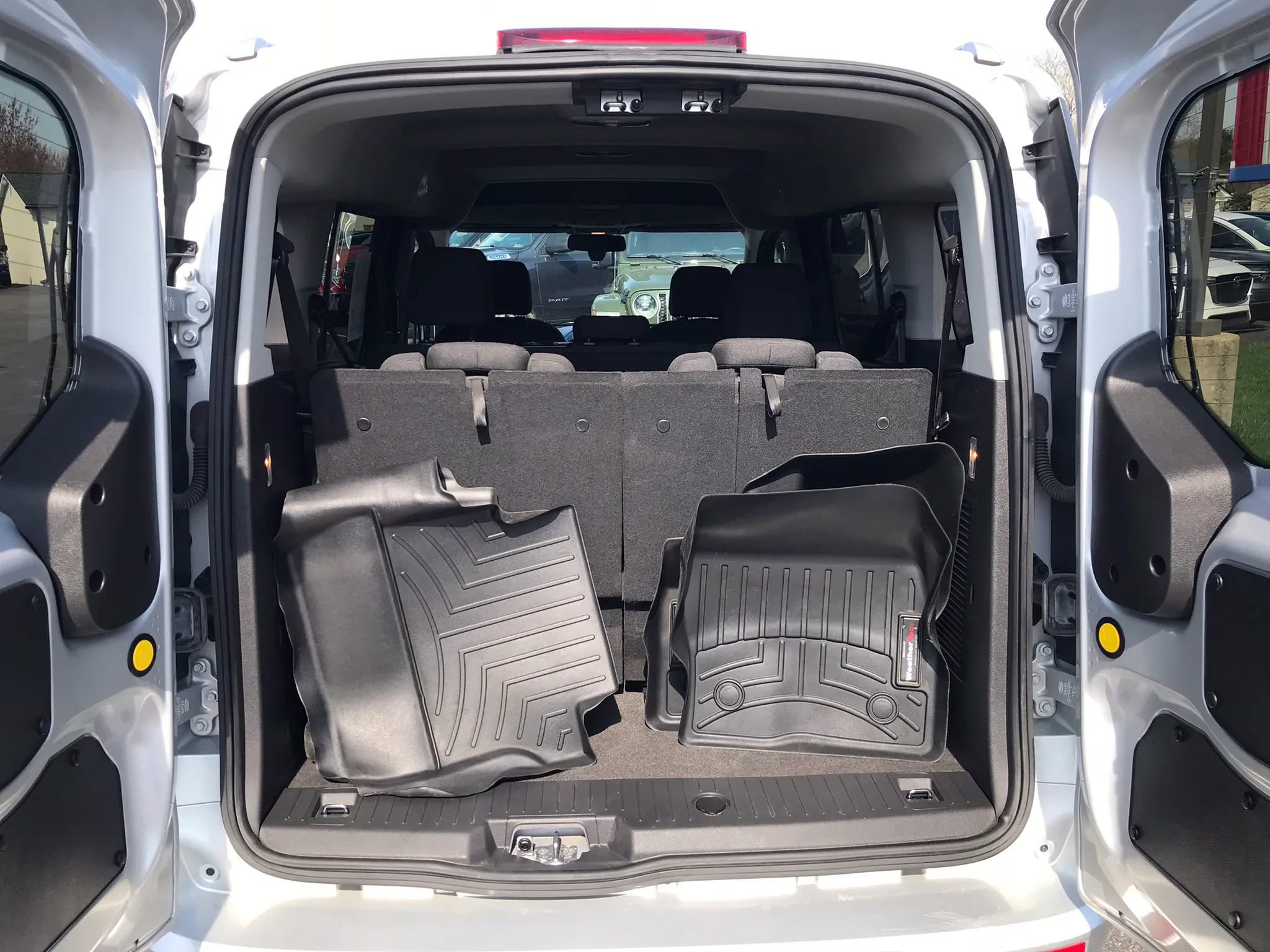 Used 2018 Ford Transit Connect XLT image 37
