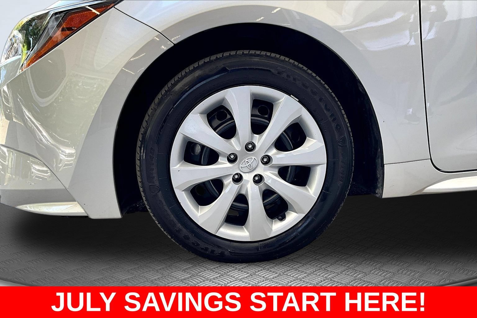 Used 2024 Toyota Corolla LE FWD image 39