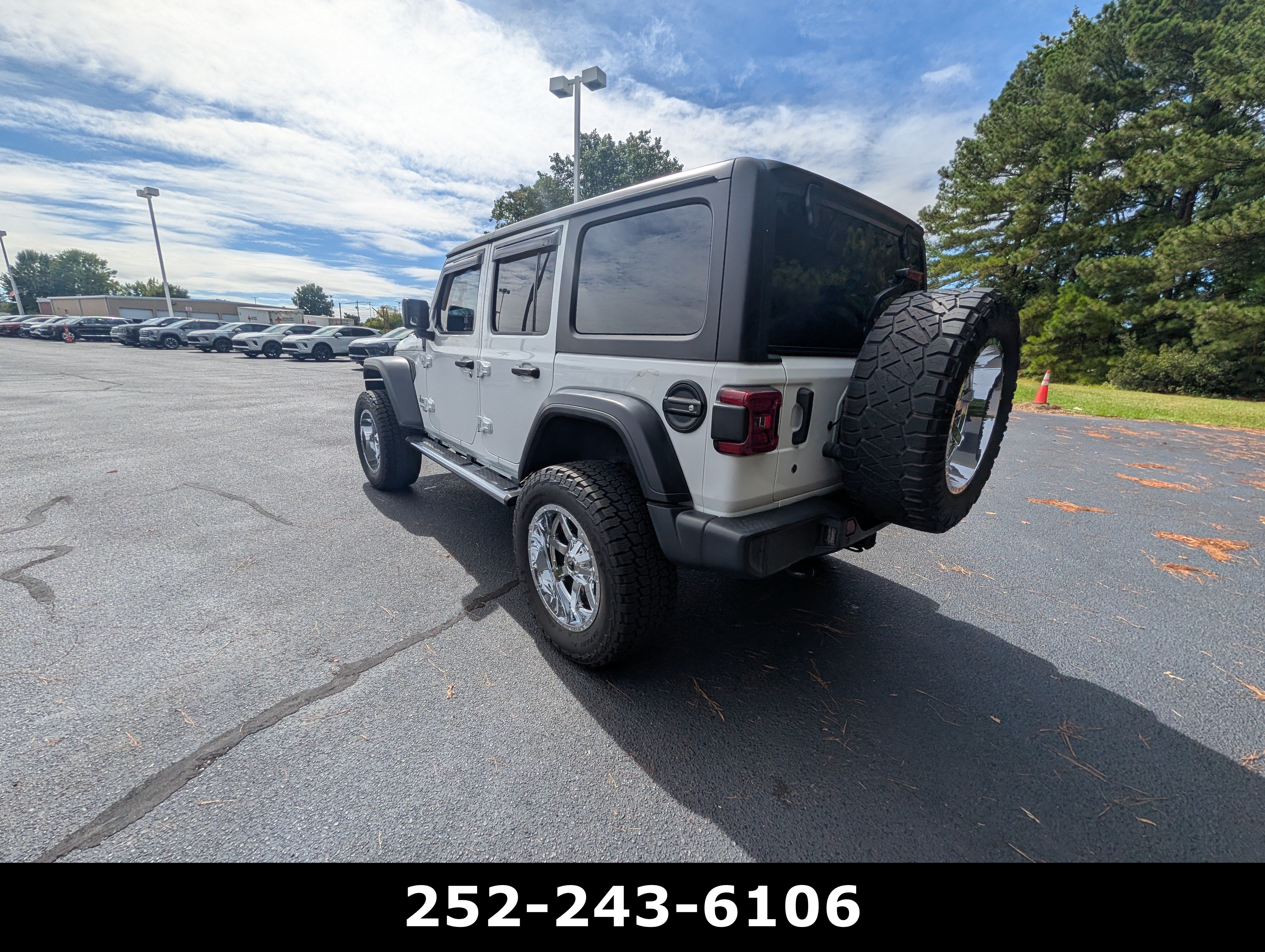 Used 2019 Jeep Wrangler Unlimited Sport S AWD/4WD image 9