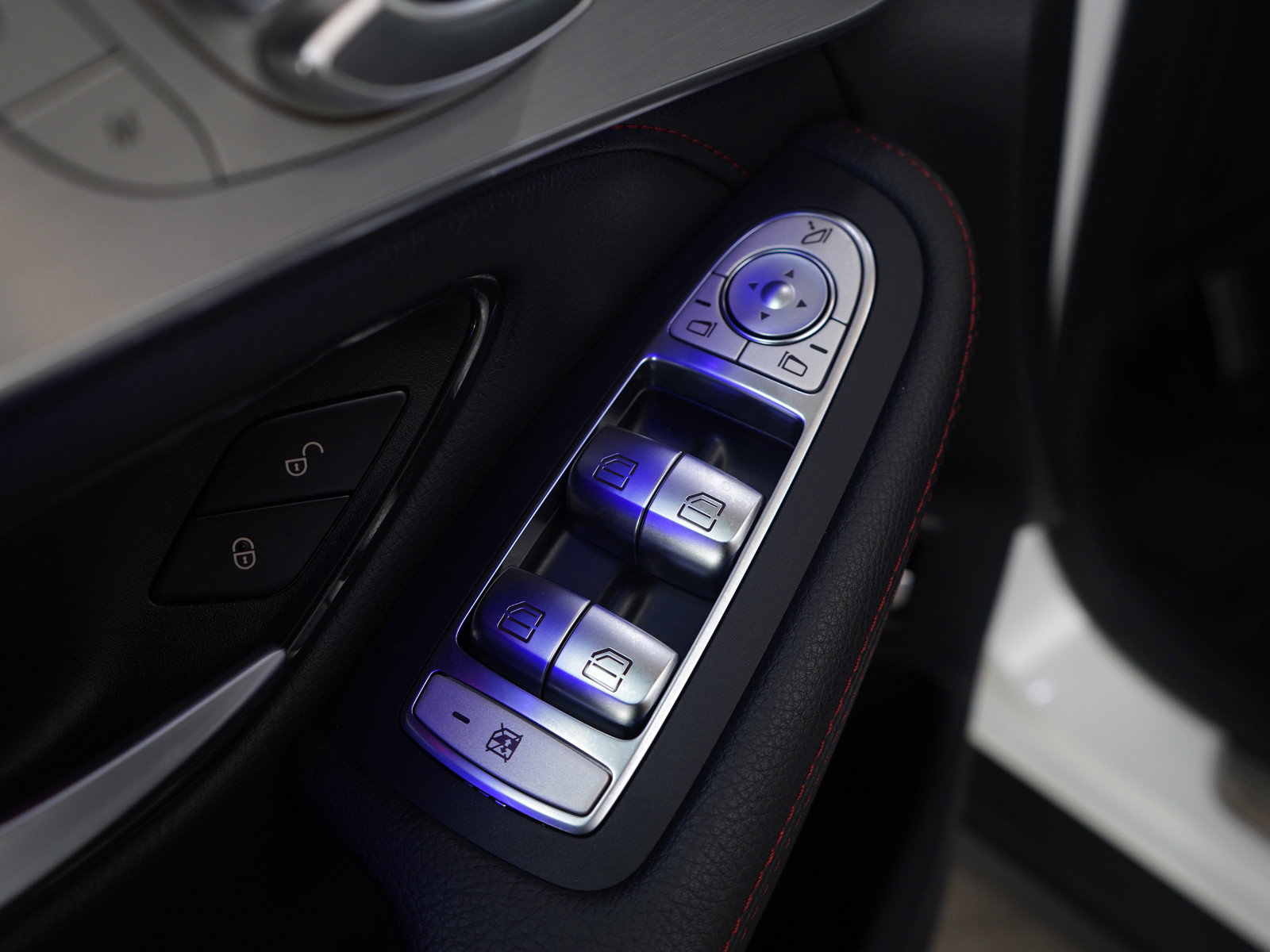 Used 2022 Mercedes-Benz GLC 43 AMG 4MATIC image 22