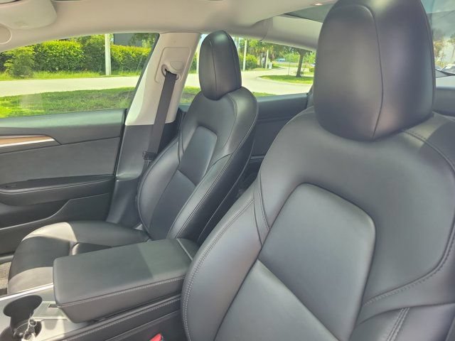 Used 2023 Tesla Model 3 Standard Range RWD image 18