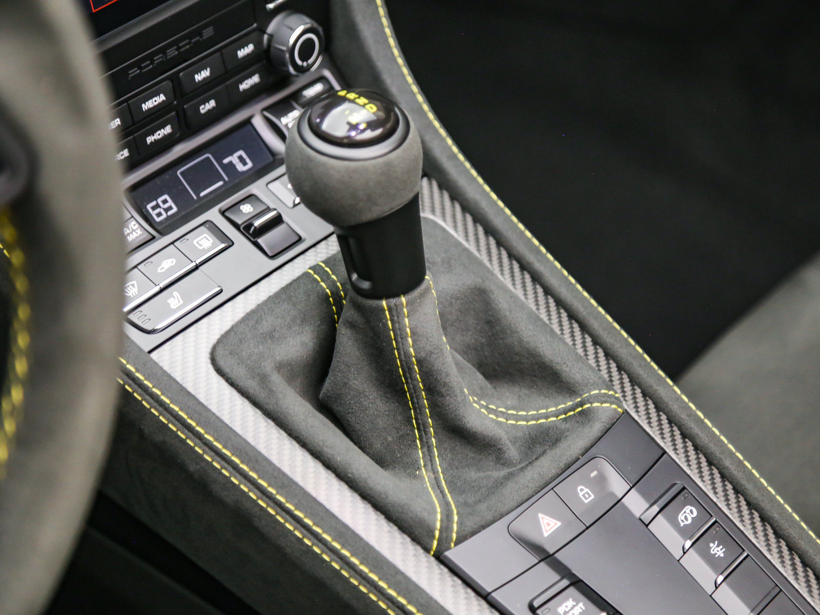Certified 2025 Porsche 718 Boxster Spyder RS RWD image 35