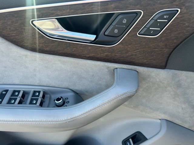 Used 2021 Audi Q7 3.0T Prestige image 12