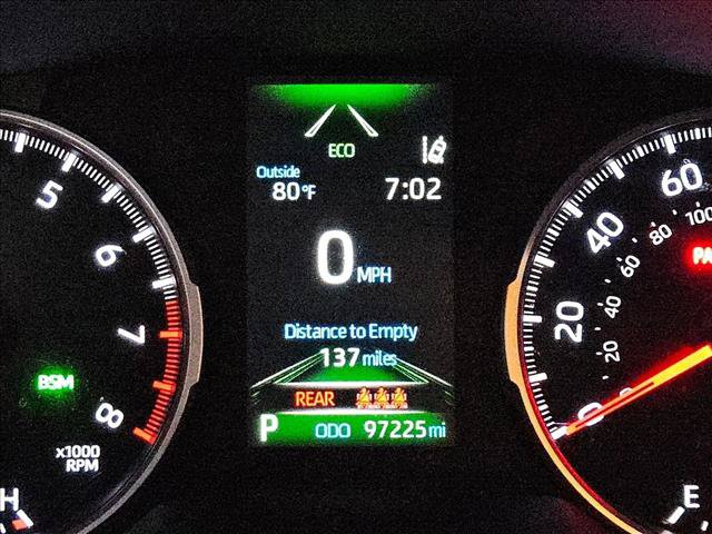 Used 2021 Toyota RAV4 XLE AWD/4WD image 9