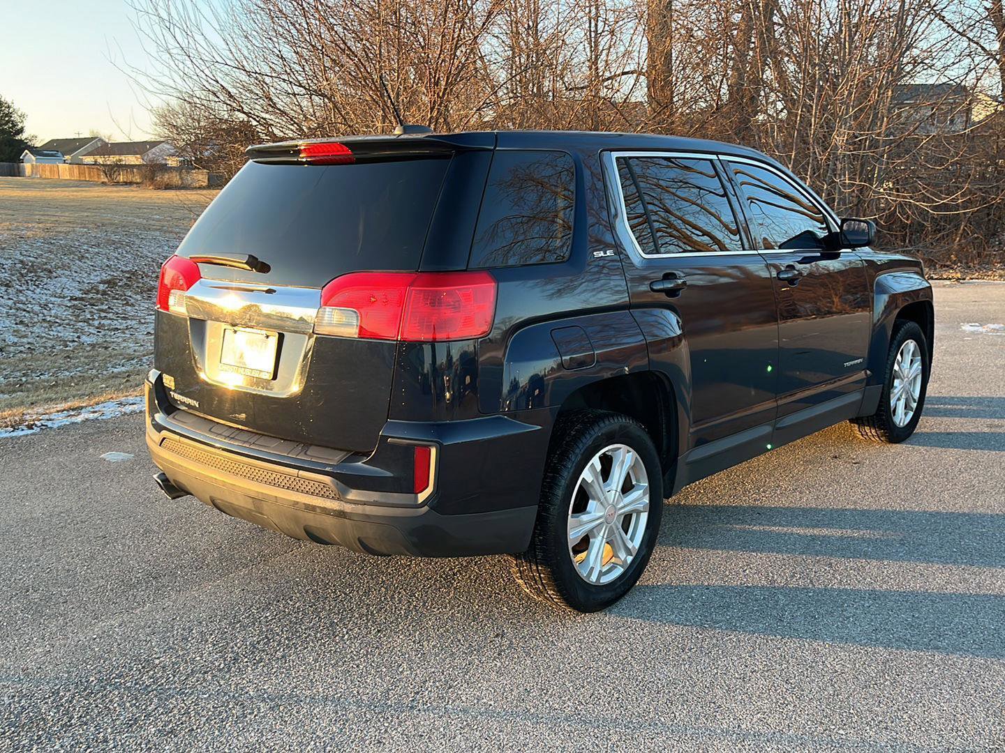 Used 2017 GMC Terrain SLE image 6