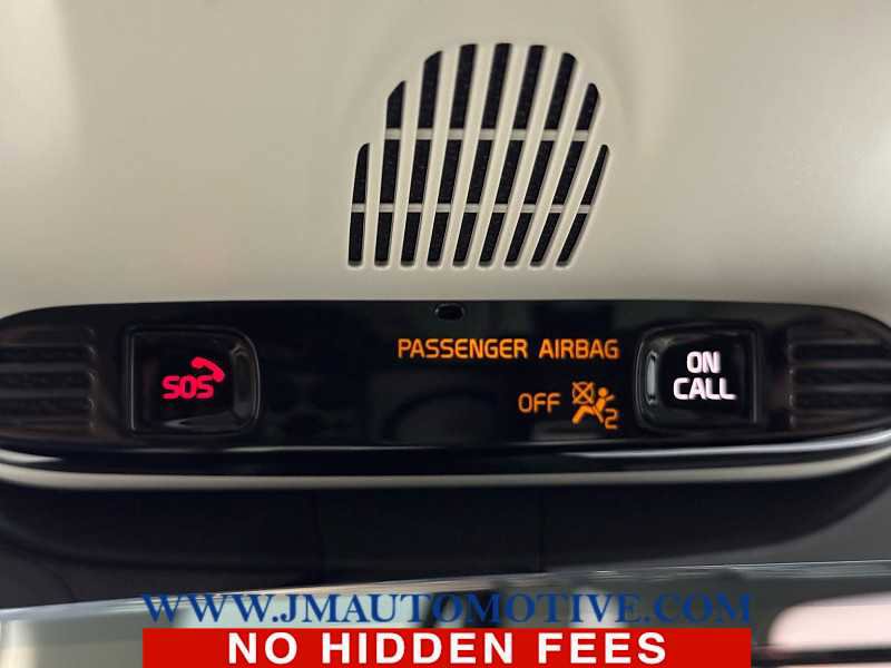 Used 2021 Volvo XC90 T6 Momentum image 36