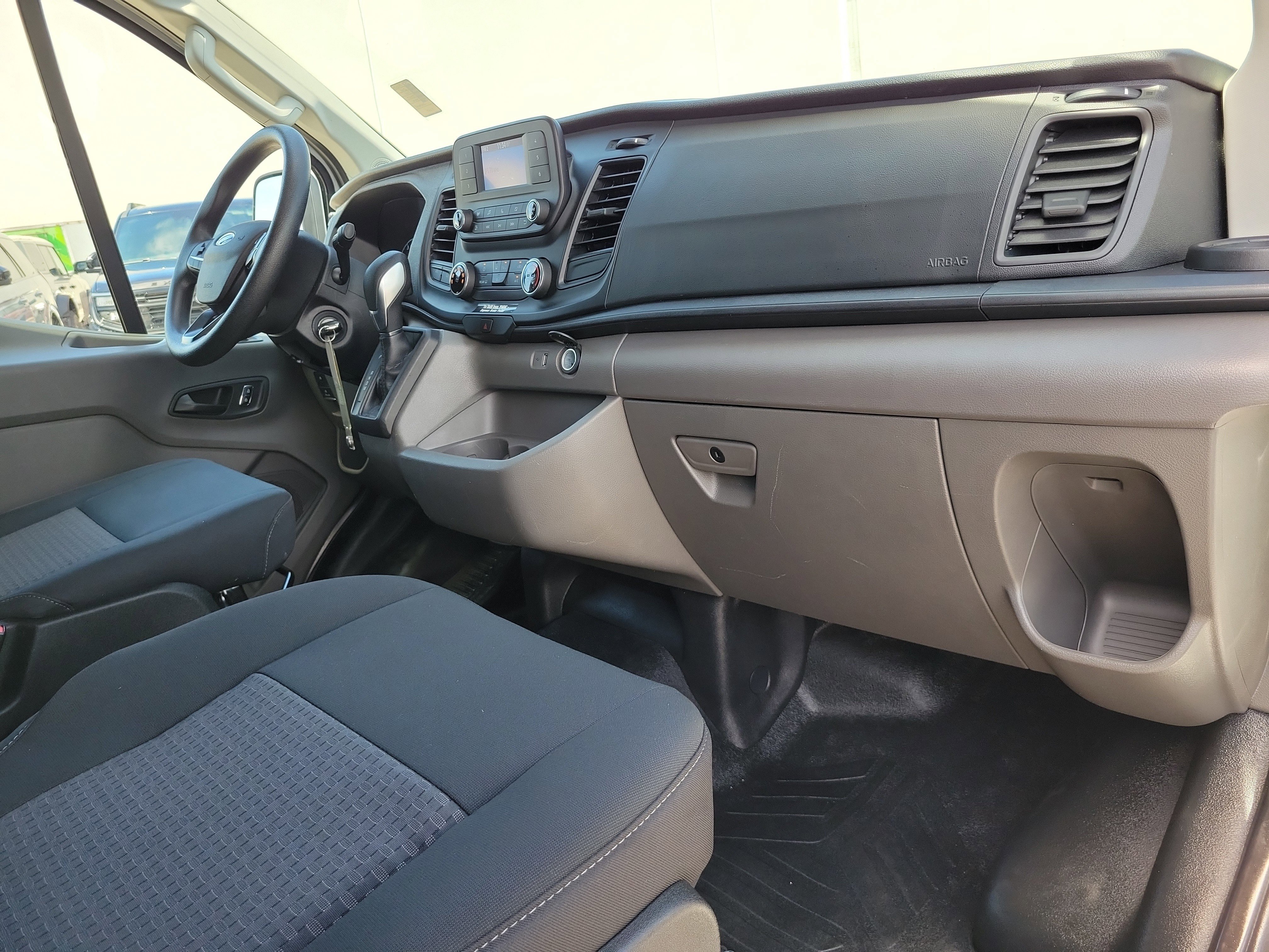 Used 2025 Ford Transit 250 Low Roof w/ Exterior Upgrade Package RWD image 15