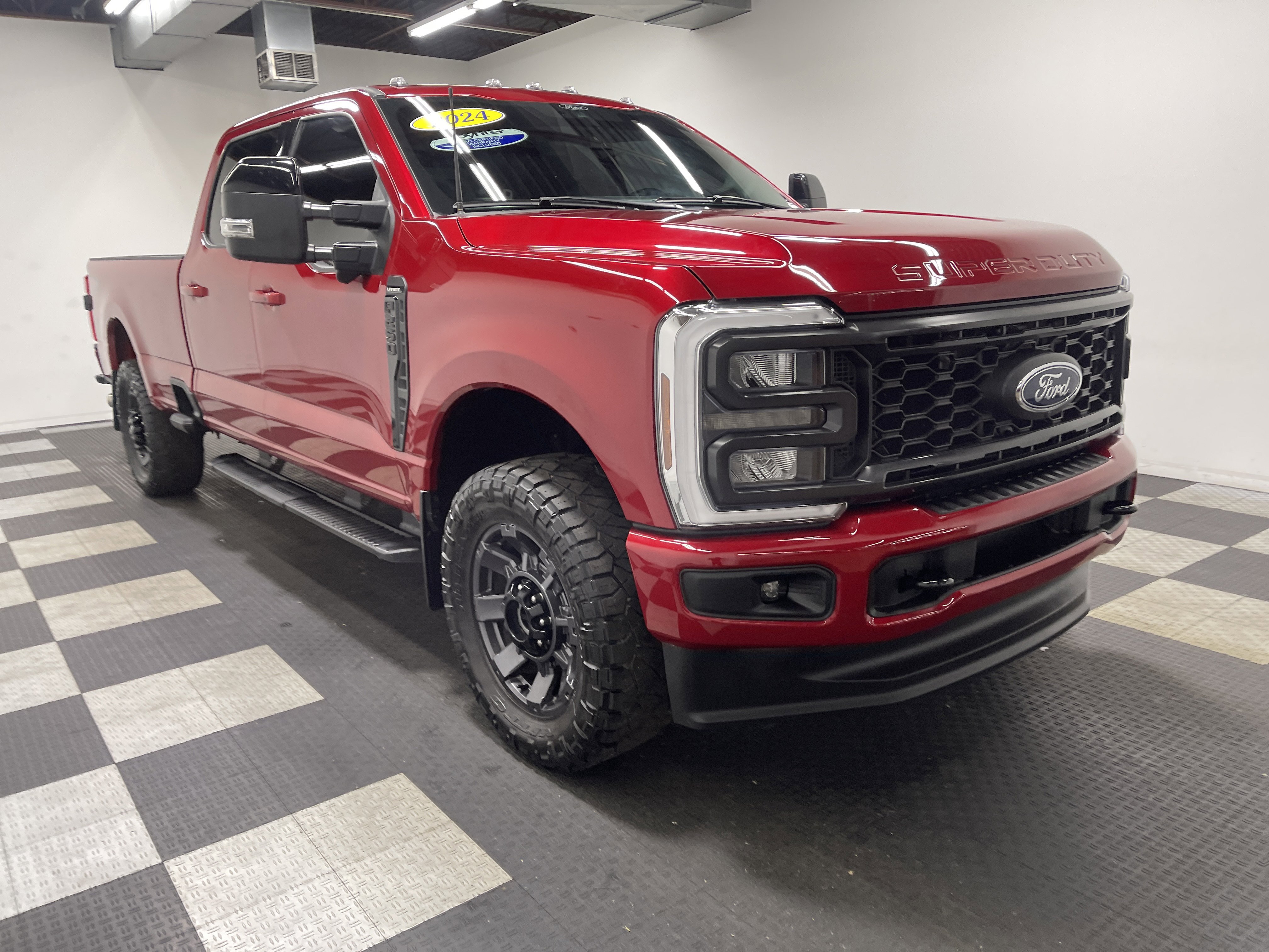 Used 2024 Ford F250 Lariat w/ Sport Appearance Package image 6