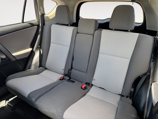 Used 2015 Toyota RAV4 LE AWD/4WD image 13