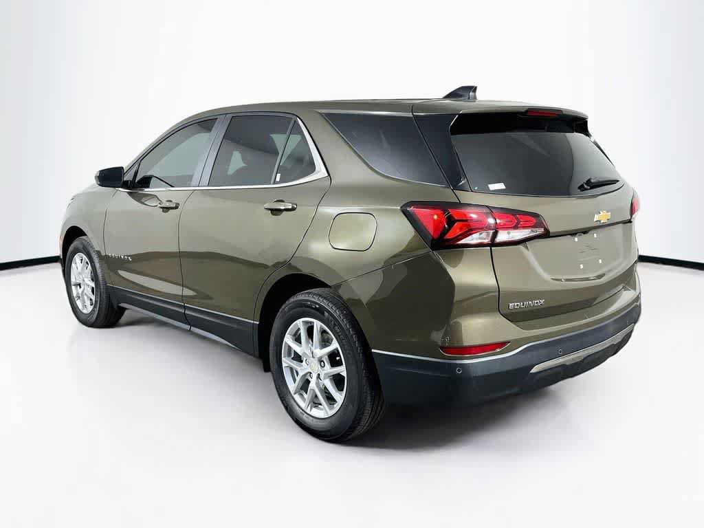 Used 2024 Chevrolet Equinox LT w/ LPO, Floor Liner Package FWD image 4