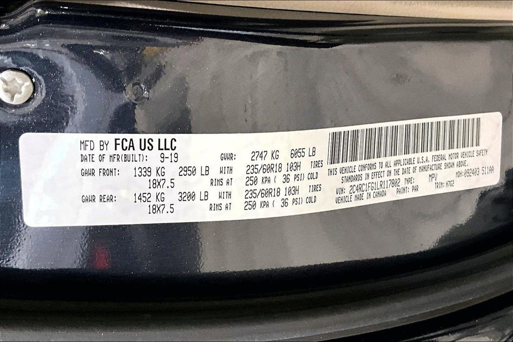 Used 2020 Chrysler Pacifica Touring w/ Tire & Wheel Group image 27