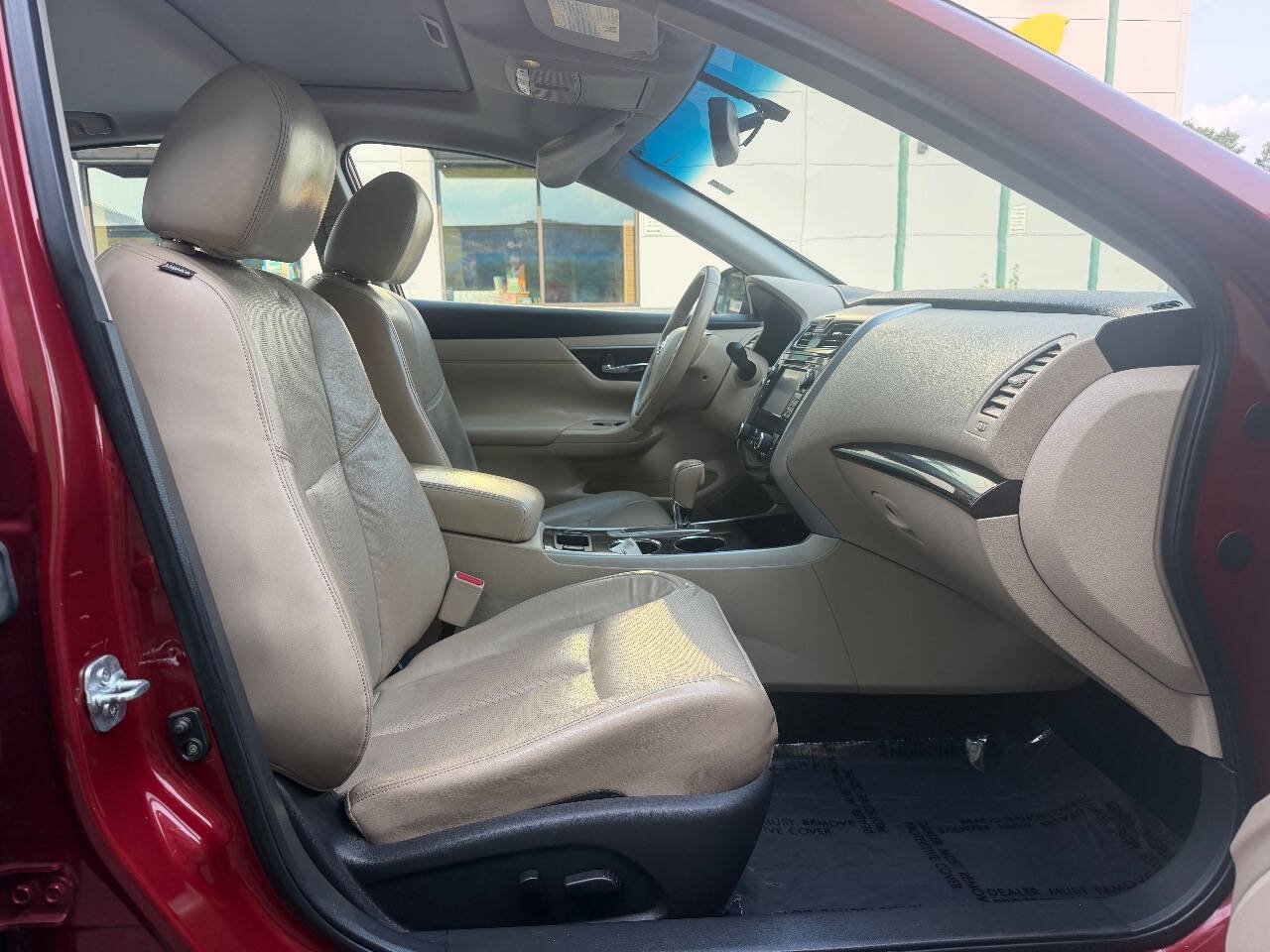 Used 2015 Nissan Altima 2.5 SL w/ Technology Package FWD image 19