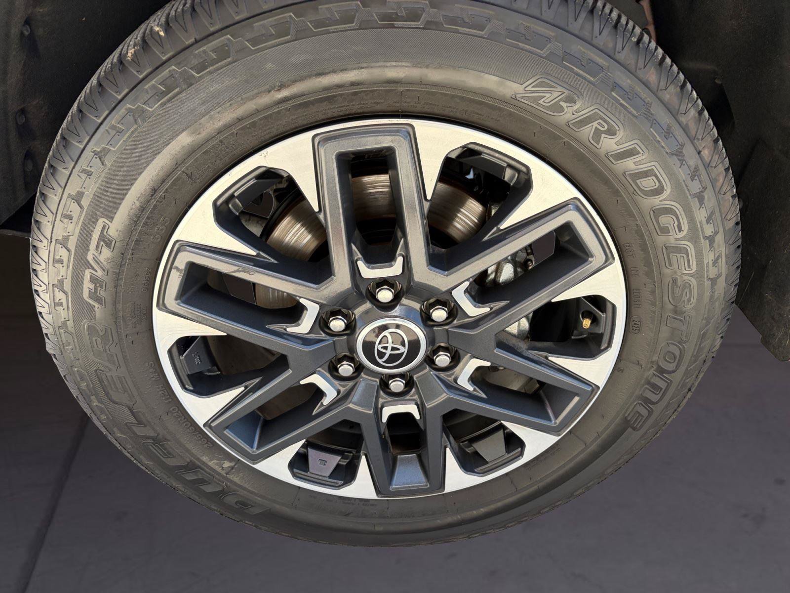 Used 2024 Toyota Tundra Limited AWD/4WD image 14