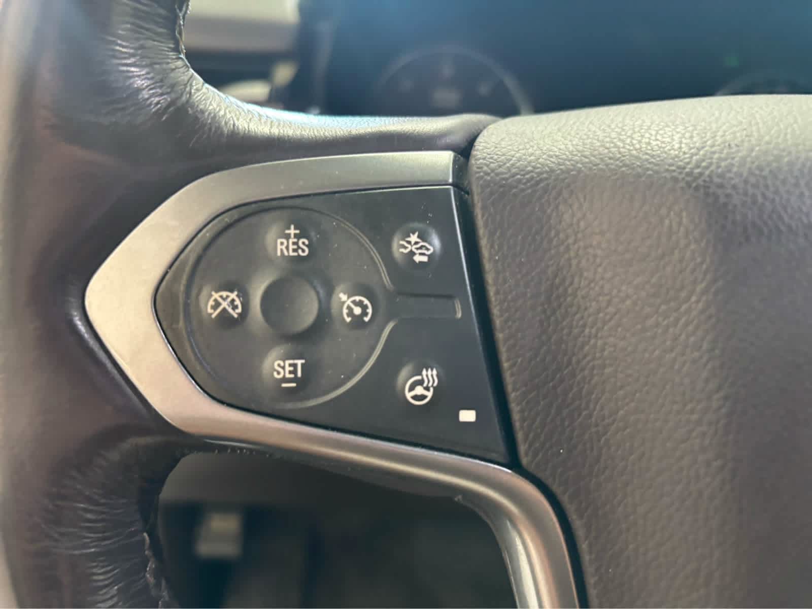 Used 2018 Chevrolet Tahoe Premier AWD/4WD image 17