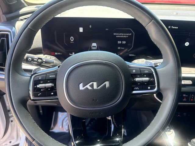 Used 2024 Kia Sorento SX Prestige w/ Sage Leather Package AWD/4WD image 11