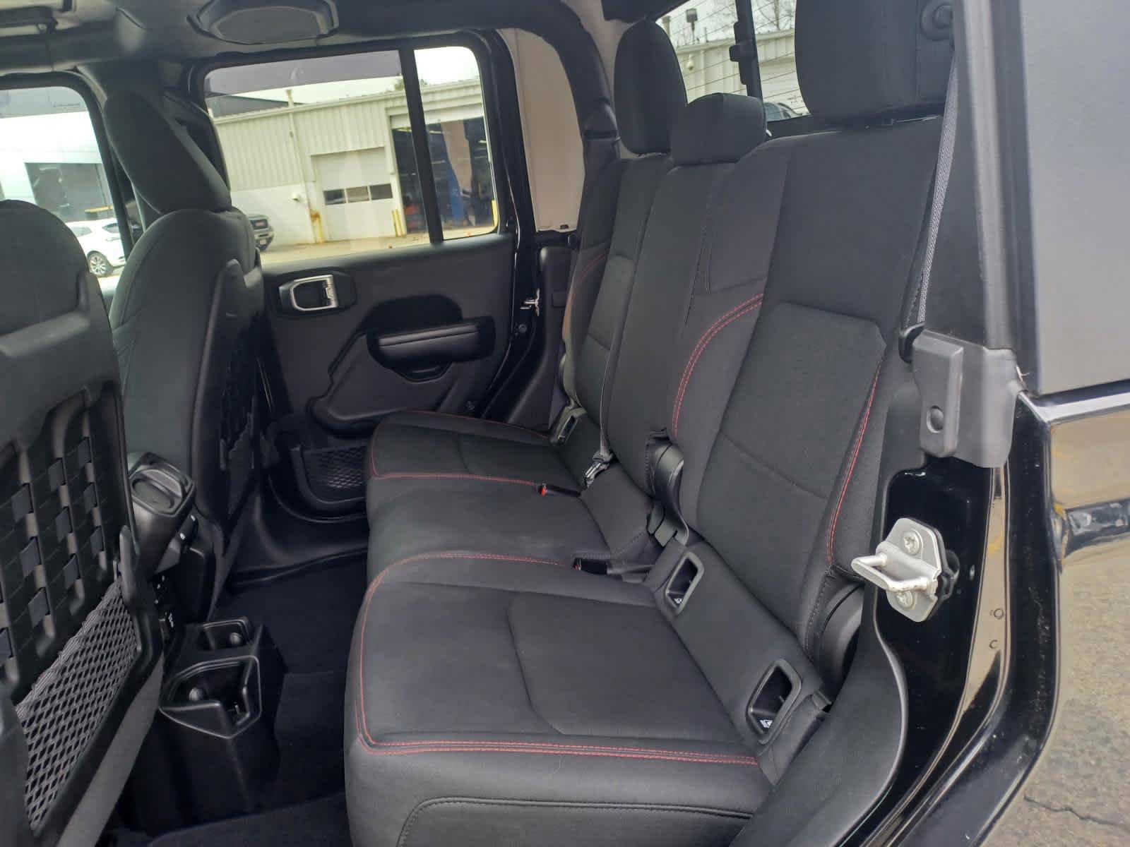 Used 2020 Jeep Gladiator Rubicon AWD/4WD image 16