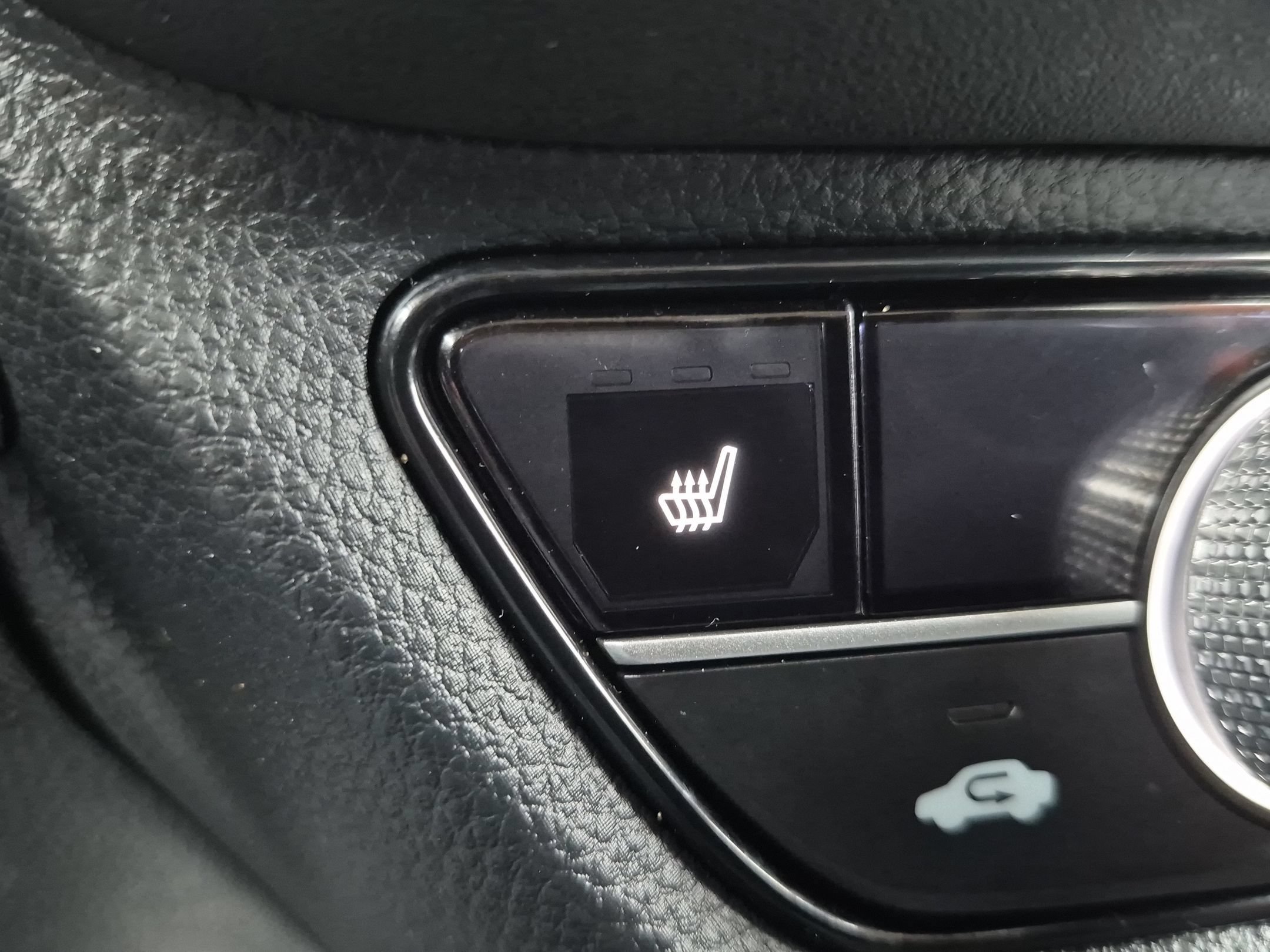 Certified 2024 Honda HR-V EX-L image 21