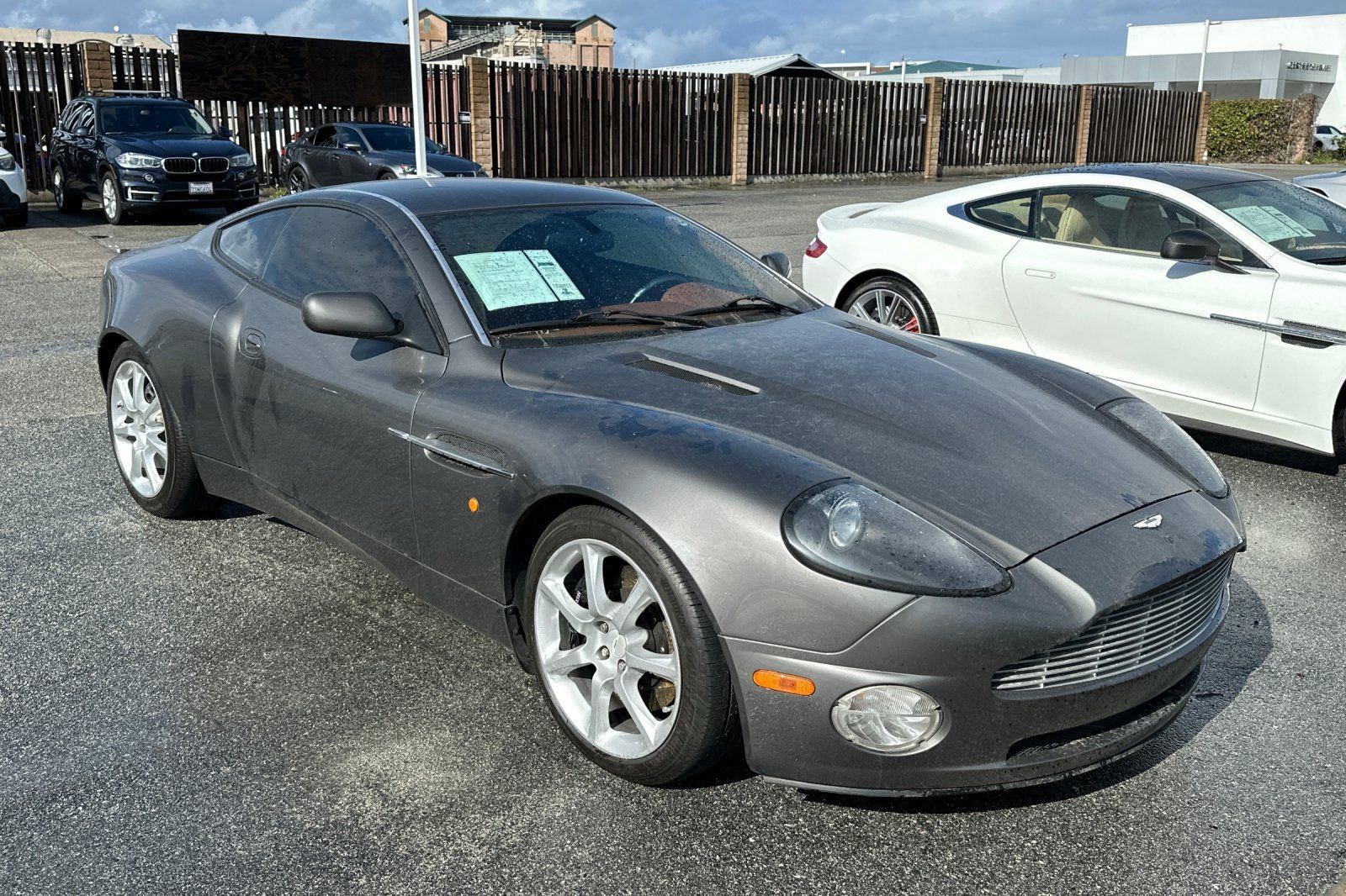 Used 2004 Aston Martin Vanquish RWD image 2