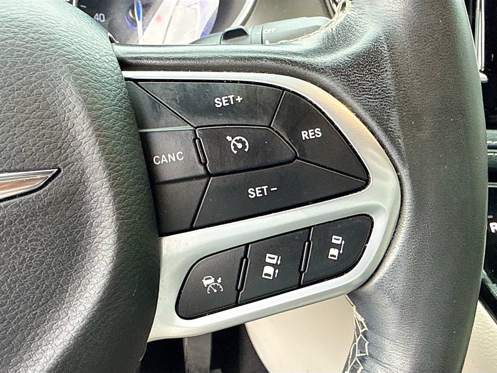 Used 2021 Chrysler Pacifica Touring-L w/ Premium & Safety Sphere Group FWD image 38