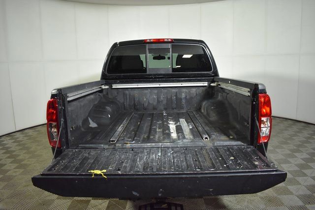 Used 2020 Nissan Frontier SV w/ Midnight Edition Floor Mats image 29