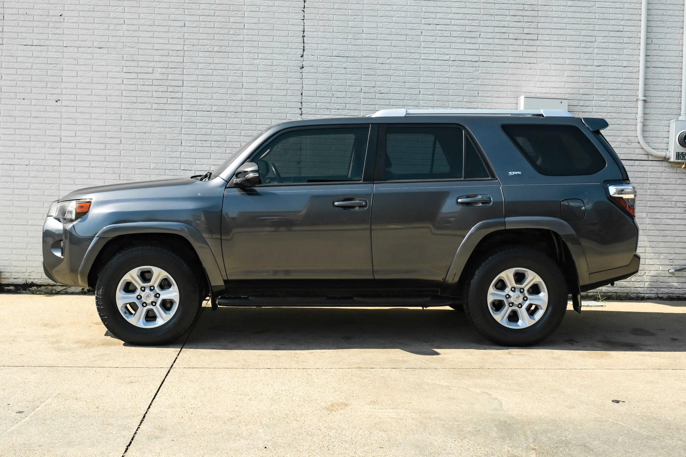 Used 2018 Toyota 4Runner SR5 Premium AWD/4WD image 11