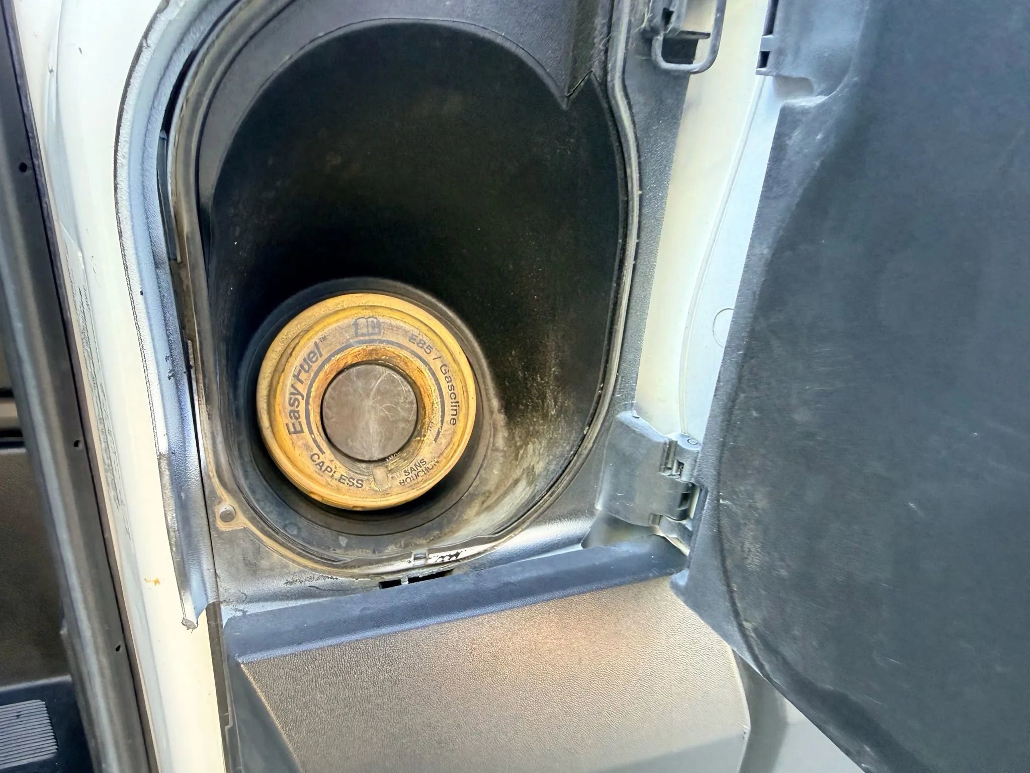 Used 2015 Ford Transit 350 XLT RWD image 10