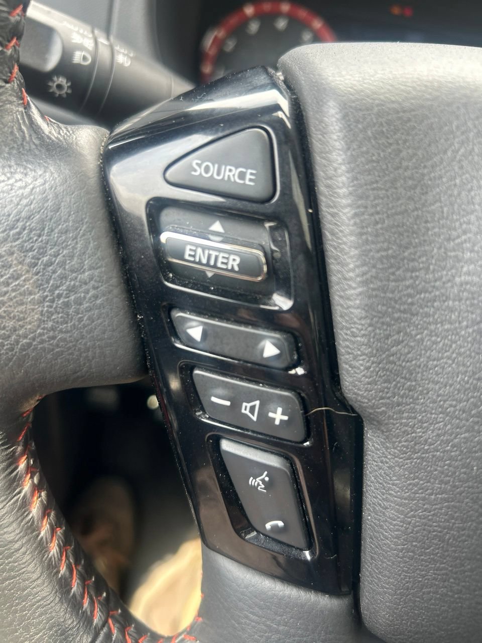 Used 2023 Nissan Frontier PRO-4X AWD/4WD image 21