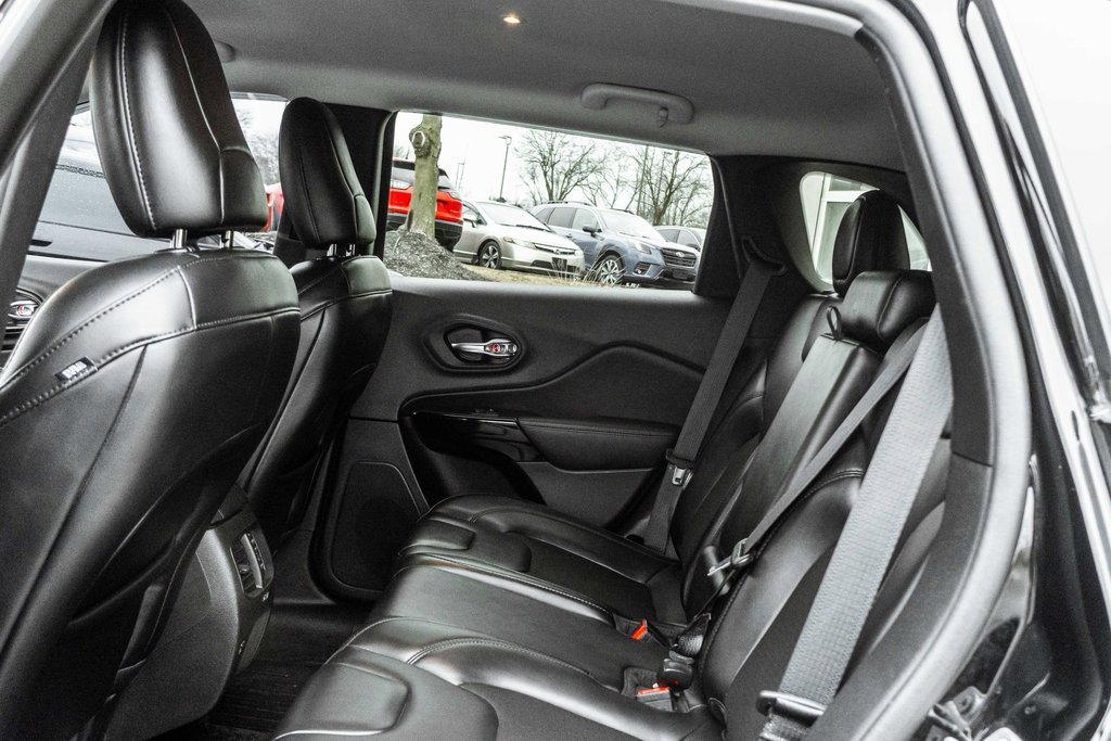 Used 2021 Jeep Cherokee Latitude Plus image 25