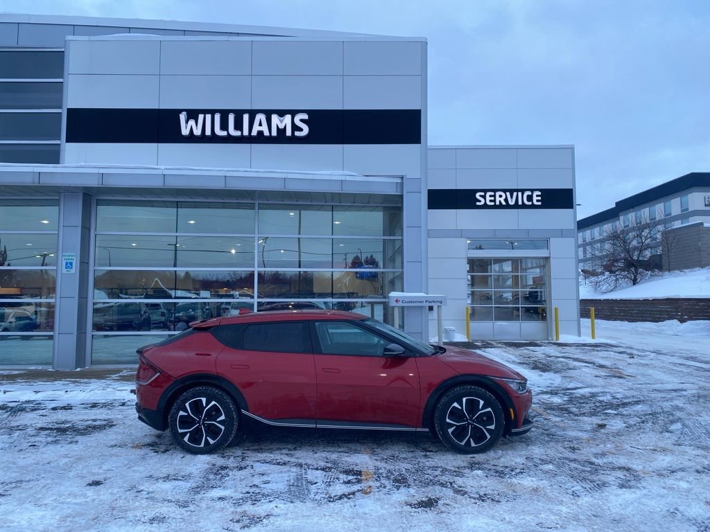 Used 2022 Kia EV6 Wind image 1