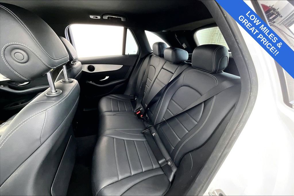 Used 2022 Mercedes-Benz GLC 300 image 32