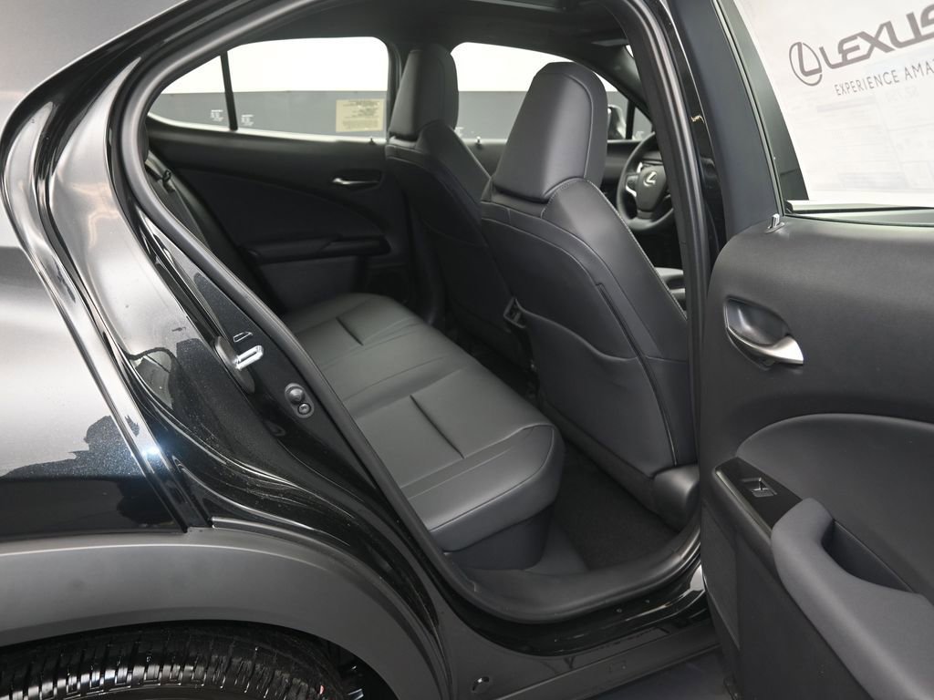 New 2026 Lexus UX 300h FWD image 10