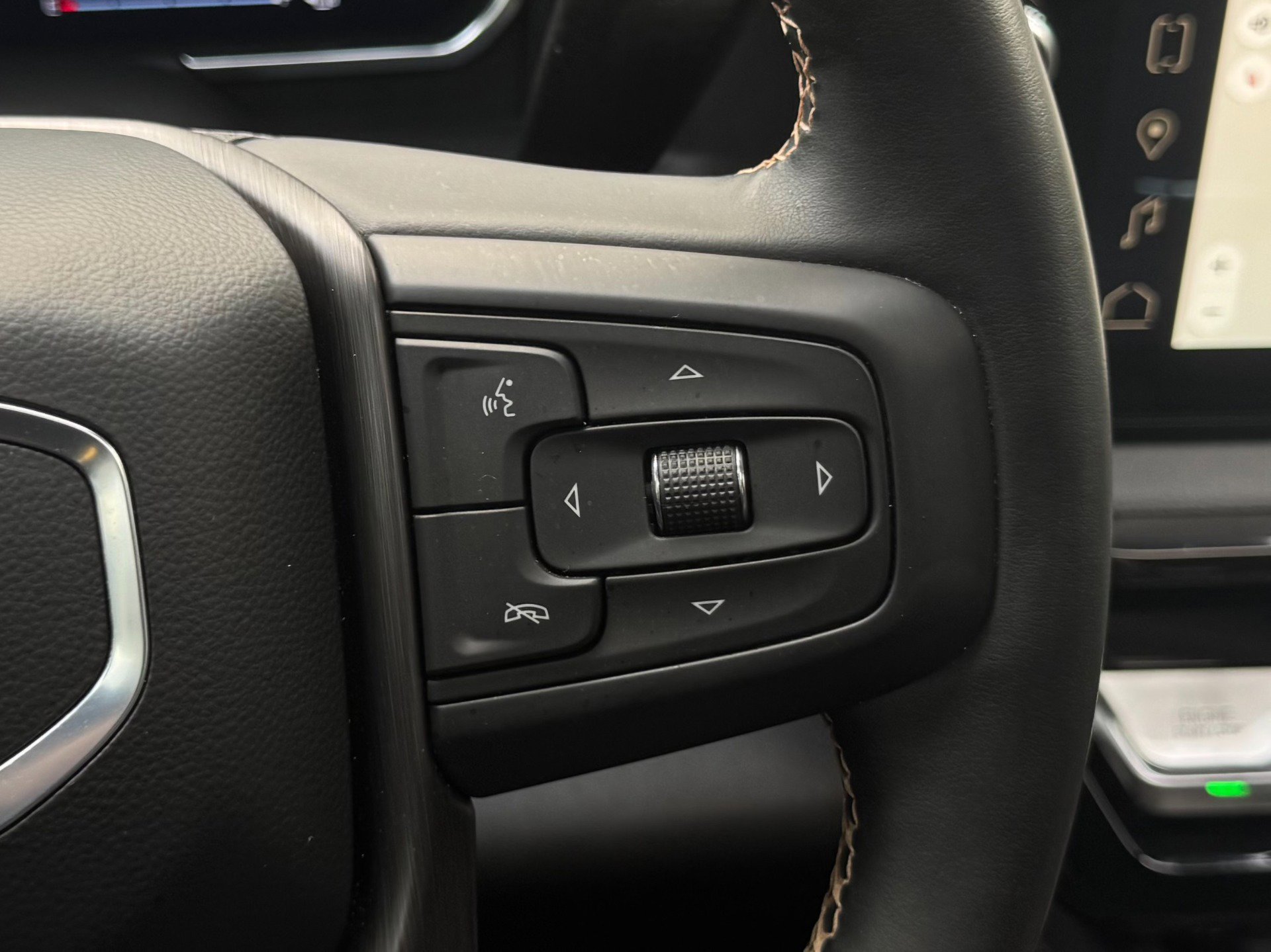 Used 2024 GMC Sierra 2500 AT4 w/ AT4 Preferred Package image 59