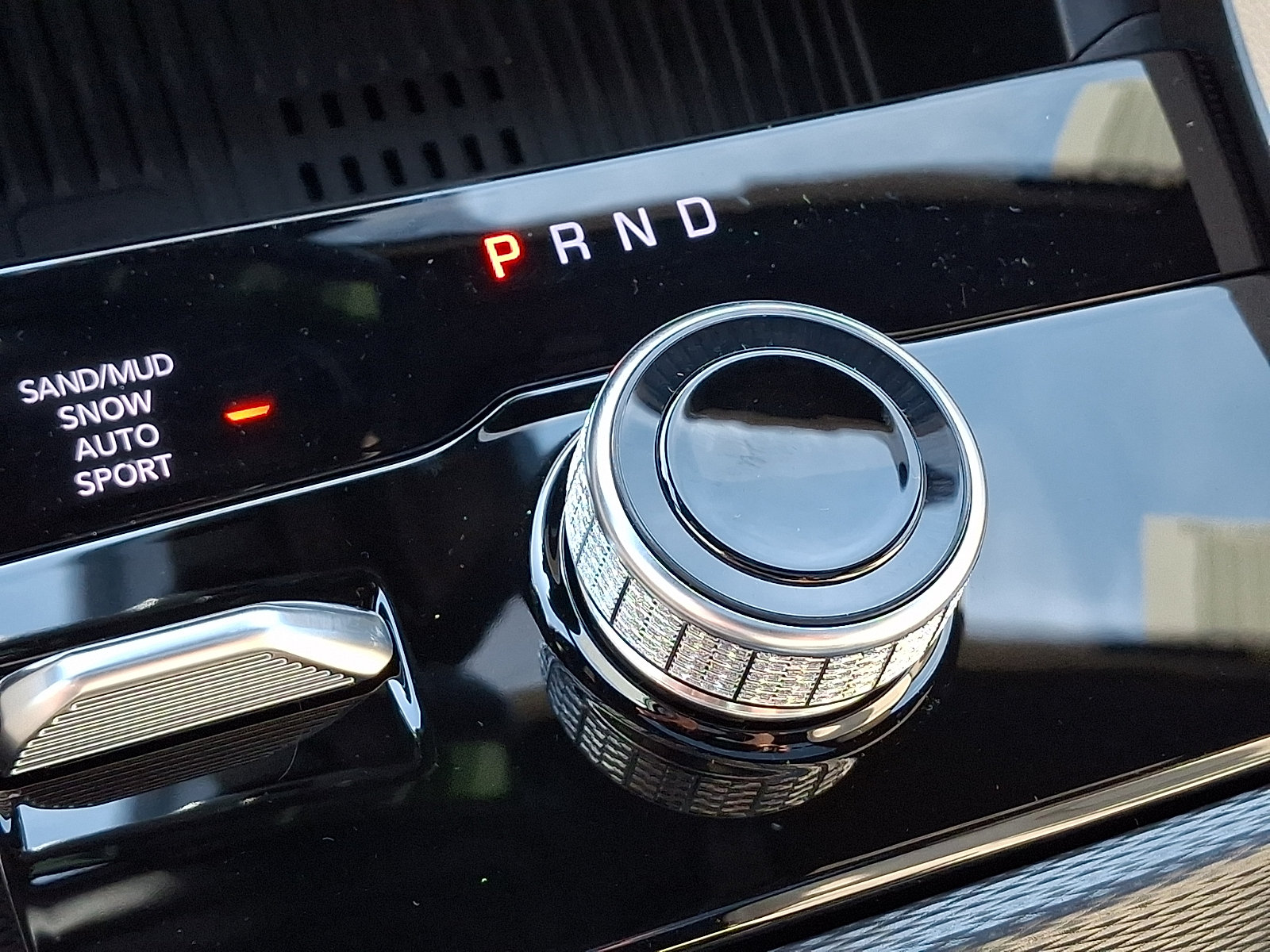 New 2027 Jeep Grand Cherokee Limited AWD/4WD image 11