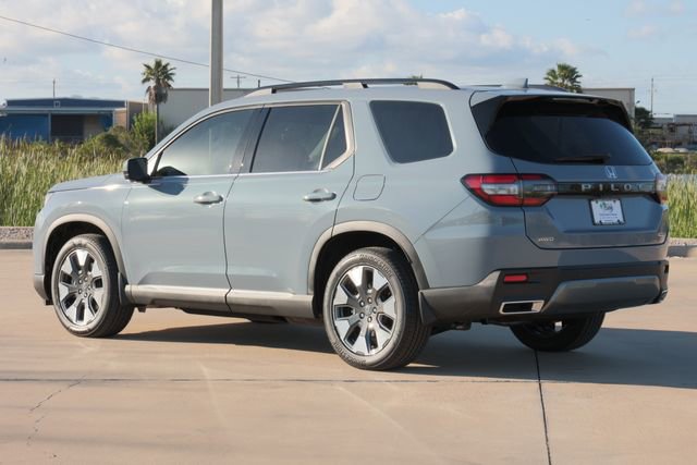 New 2026 Honda Pilot Touring image 8