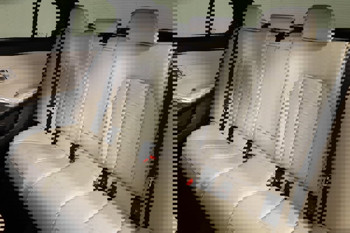 Used 2024 BMW M340i xDrive w/ Premium Package image 11