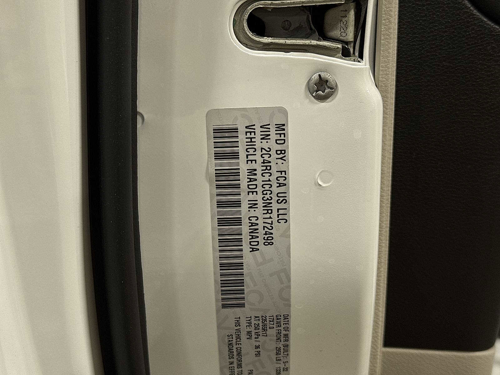 Used 2022 Chrysler Voyager LX image 14