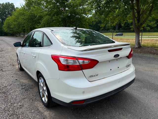 Used 2014 Ford Focus Titanium FWD image 3