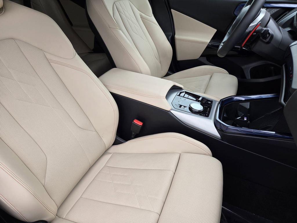 Certified 2026 BMW X3 M50 w/ Premium Package AWD/4WD image 17