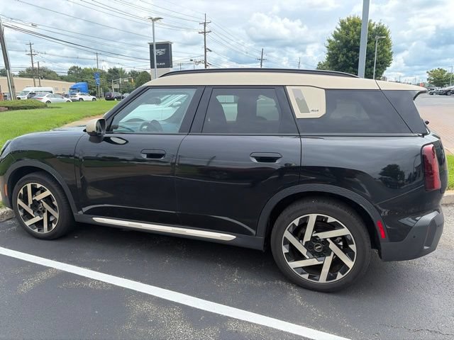 Used 2025 MINI Cooper Countryman SE w/ Comfort Package Max AWD/4WD image 1