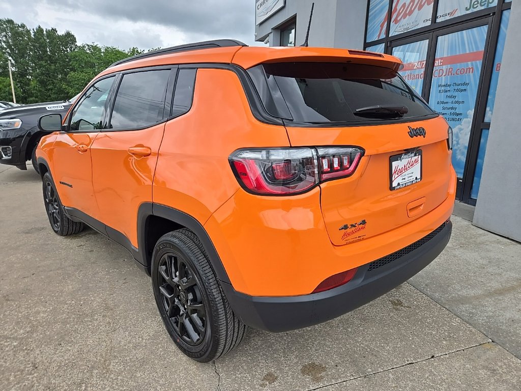 New 2026 Jeep Compass Latitude AWD/4WD image 7