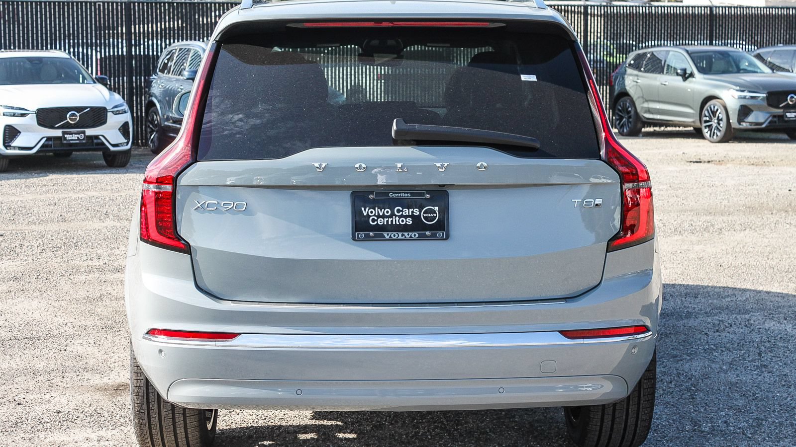 New 2026 Volvo XC90 T8 Plus w/ Protection Package Premier AWD/4WD image 7