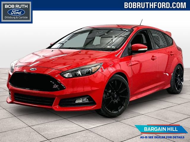 Used 2015 Ford Focus ST w/ Equipment Group 402A FWD image 1