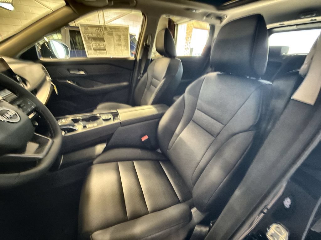 New 2026 Nissan Rogue Dark Armor AWD/4WD image 13