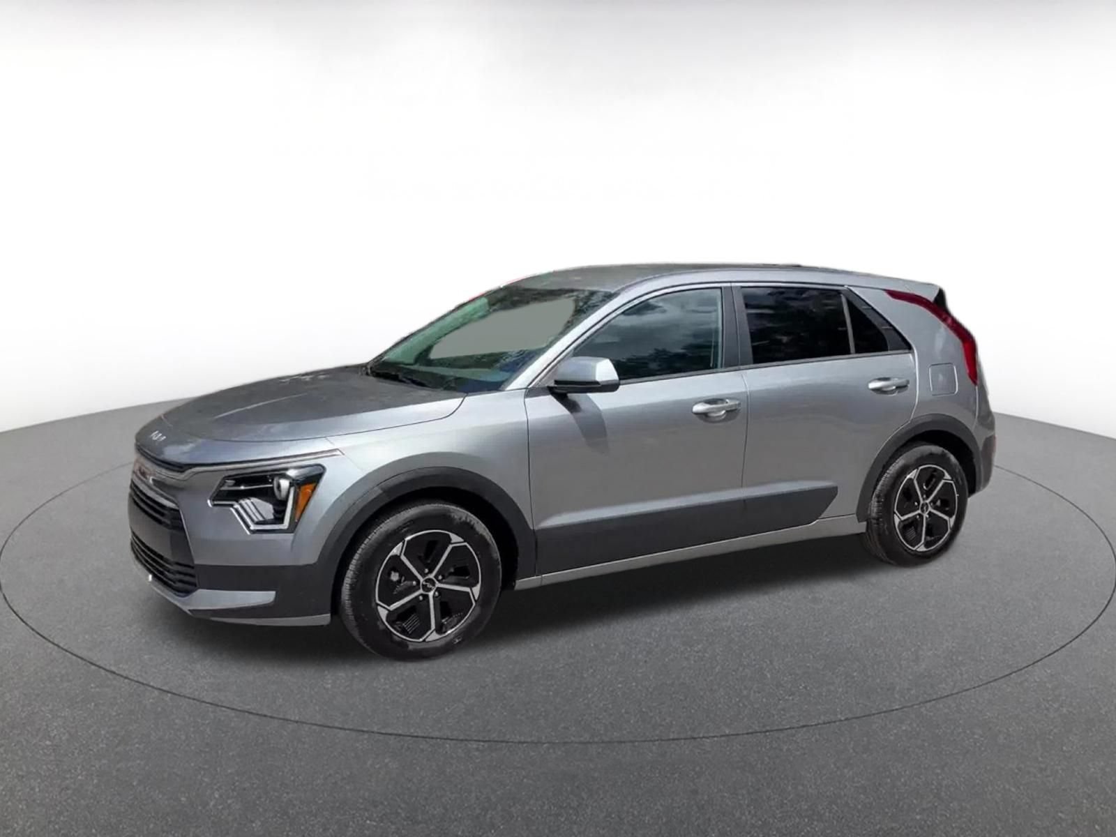Used 2026 Kia Niro LX FWD image 8