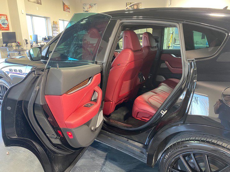 Used 2018 Maserati Levante GranSport image 13