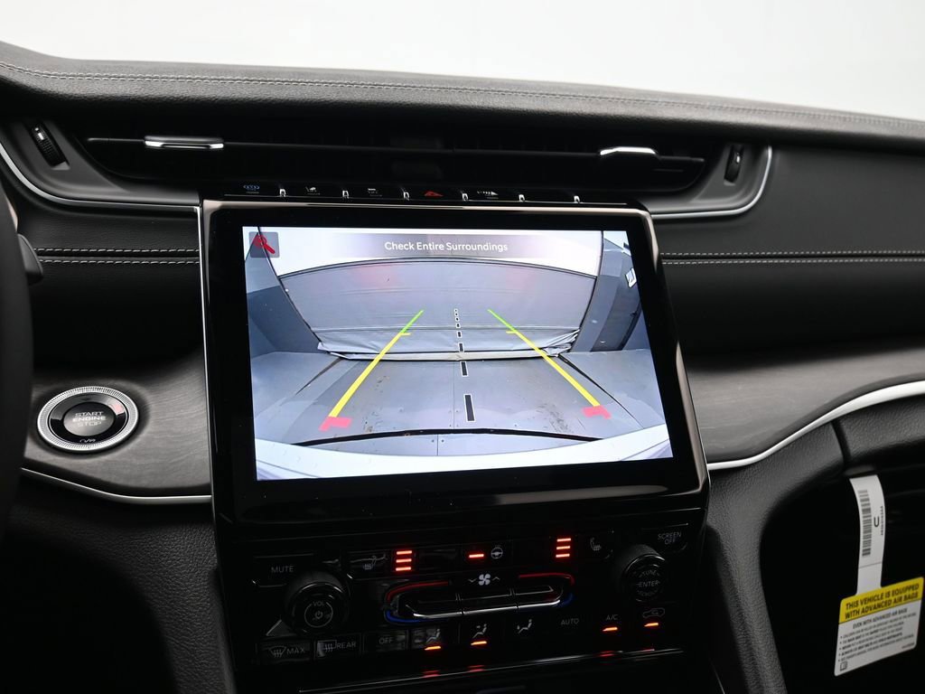 New 2024 Jeep Grand Cherokee Limited 4xe image 32